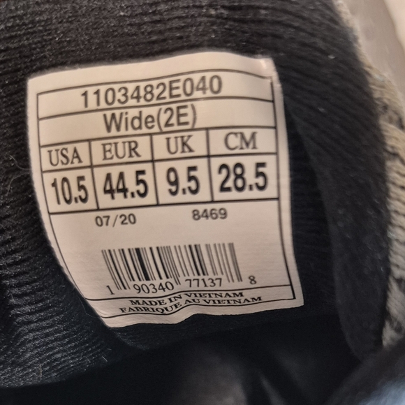 Brooks Black and Gray Athletic Shoes - Picture 6 of 6